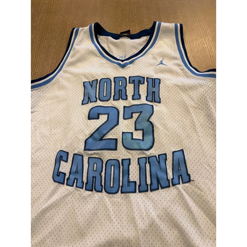 Jordan North Carolina #23 Men's XL Basketball Jersey UNC Tar Heels White Blue